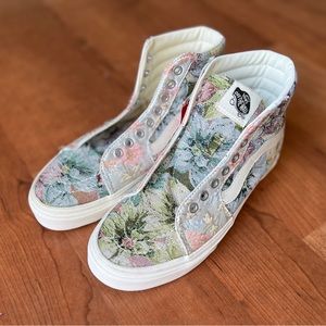 New Vans Sk8-Hi Top Tapestry Pastel Floral Women’s Size 7